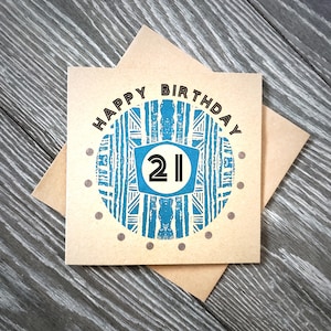 Carte de 21 ans avec motif bleu, carte de joyeux anniversaire simple et unique de 21 ans. Idéal pour un ami, un fils, un neveu, un petit-fils, un cousin