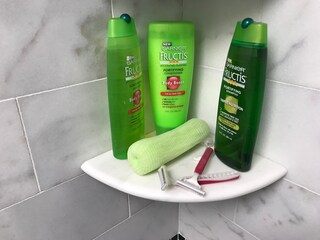 Mensola Angolare Per Doccia In Marmo Bianco Naturale 20x22 Cm – Ripiano Da Parete Lucido Per Bagno