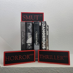 Gepersonaliseerde boekenplankborden | Boekenplankdecoratie