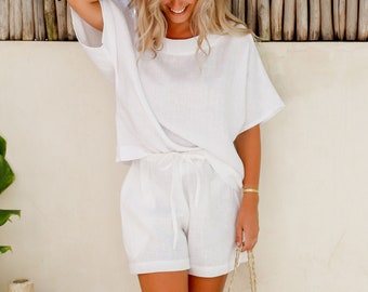 Linen shorts for women WHISTLER in White / Elastic waist shorts / Linen shorts