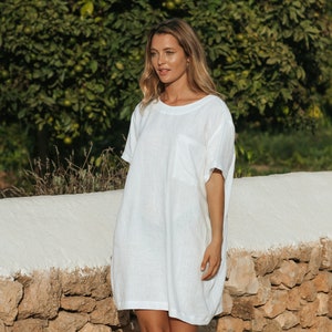 Mini abito in lino – Tunica oversize bianca in lino per donna – Abito estivo traspirante in lino con tasche – Outfit casual – Look rilassato MIJAS