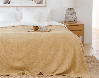 Waffle linen blanket in Sandy beige / Linen throw blanket / Bedspread, coverlet