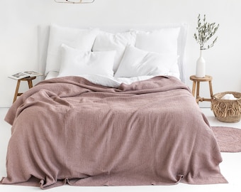 Waffle linen blanket in Woodrose (Dusty Pink). Linen throw blanket, bed spread. Linen bed cover in King, Queen sizes.