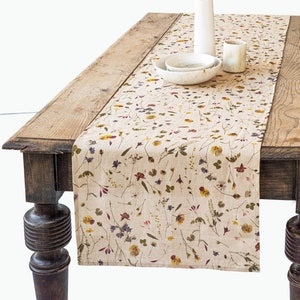 Botanical print linen table runner | Easter table runner | Rustic dining table runner | High-quality 100% european linen