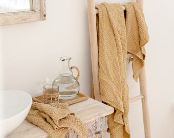 Sandy beige linen waffle towel SET: hand, face, body linen towels / Fluffy, absorbent linen waffle towels