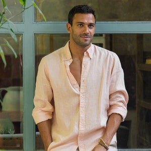 Light Pink Linen Shirt for Men – Soft Long Sleeve Summer Shirt – Casual Button Down – Breathable Vacation Outfit – Ethical Menswear WENGEN