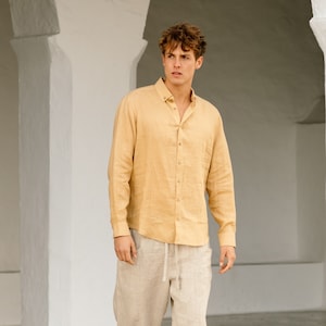 Mens Linen Shirt – Long Sleeve Lightweight Button Down Summer Shirt for Men – Relaxed Fit Neutral Linen Top – Sandy Beige Outfit NEVADA