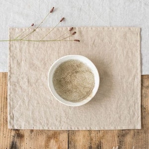 Natural Linen Placemats Set of 2 – Soft Stonewashed Table Mats – Oatmeal Beige Flax Linen – Rustic Neutral Table Decor – Eco Table Setting