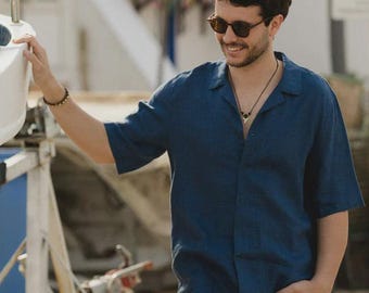 Camisa de lino para hombre con cuello tipo campamento – Camisa de lino azul marino de manga corta – Camisa de verano de corte relajado – Ropa de resort transpirable – Conjunto de vacaciones KEY WEST