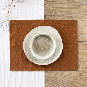 Cinnamon Linen Placemats – Rustic Table Linens – Set of 2 Softened Flax Placemats – Autumn Dining Decor – Stone Washed Linen Table Mats