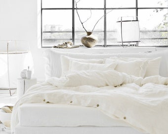 Parure de lit en lin de couleur ivoire. Parure housse de couette en lin + 2 taies d'oreiller. Parure de lit en lin lavé à la pierre. Tailles de couette King / Queen