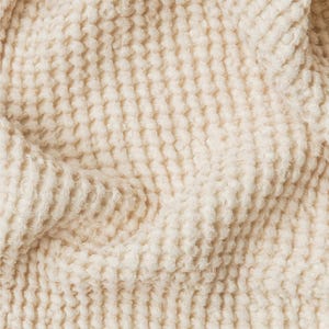 Vanilla Linen Throw Blanket – Soft Waffle Weave Summer Throw – Cozy Breathable Textured Blanket – Housewarming & Home Decor Gift image 2