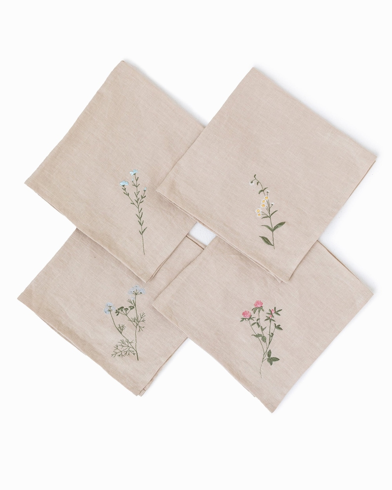 MagicLinen Wildflower Embroidered Linen Napkin - Thumbnail 2