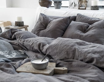 Linen bedding set in Charcoal Gray (Dark Gray) color. King, Queen linen duvet cover + 2 pillowcases.