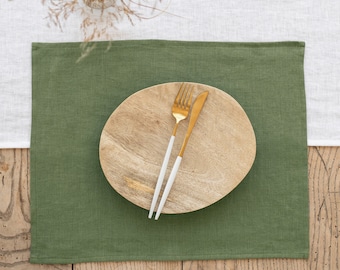 Linen placemat set in Forest green / Linen placemats / Kitchen and dining