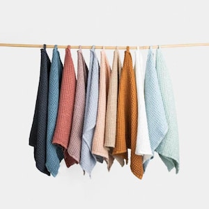 Linen Waffle Hand Towel – Quick Dry Dish Towel with Hanging Loop – Absorbent Kitchen Towel – Natural Linen-Cotton Blend in Multiple Colors