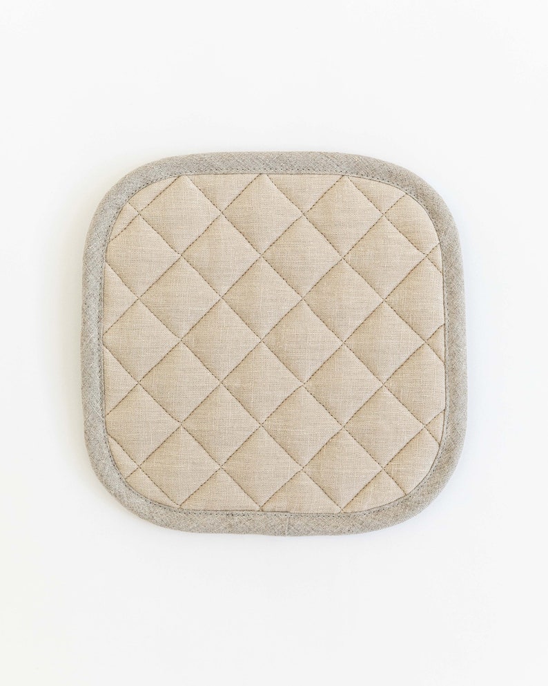 Linen pot holder (1pcs). Various colors. Quilted linen pot holder. Square oven mitt. Heat resistant pot holder.