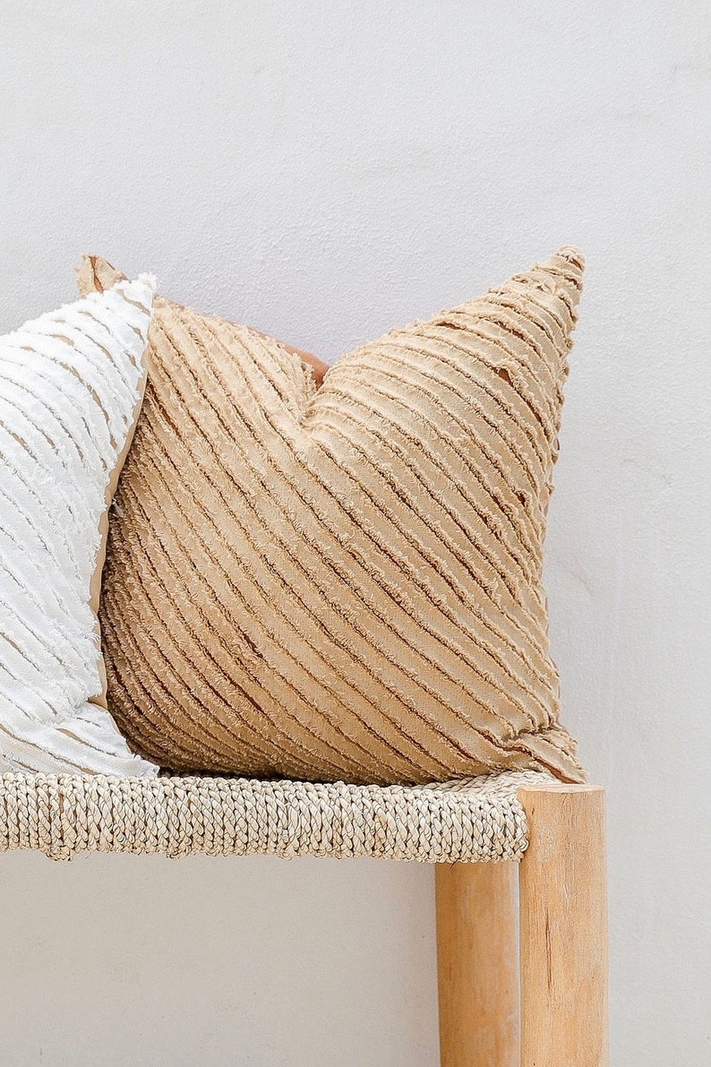 Linen throw pillow cover with zipper / Deco pillow / Linen pillow case / 18x18 and more Sandy beige/Cinnamon