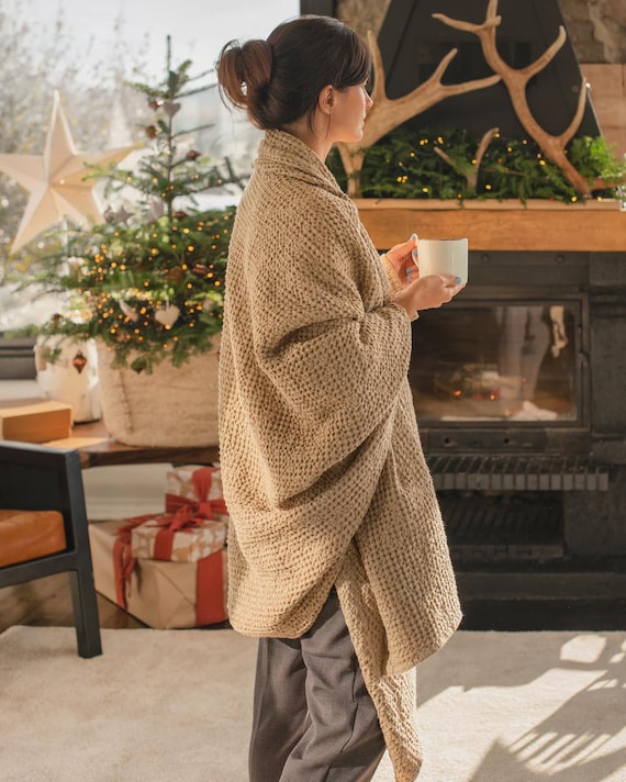 Beige Waffle Linen Throw Blanket – Neutral Sofa Cover