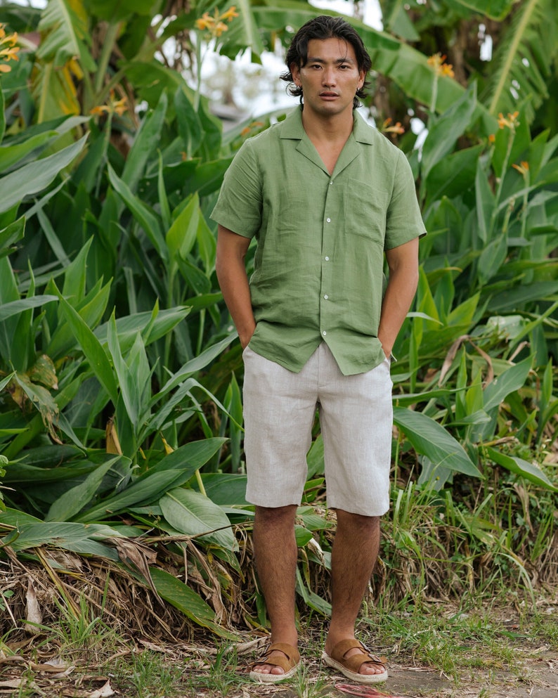 Short sleeve men's linen shirt HAWI in Forest green Hawaiian linen shirt Button up lightweight linen shirt Mens clothing Forest green