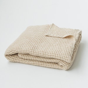 Vanilla Linen Throw Blanket – Soft Waffle Weave Summer Throw – Cozy Breathable Textured Blanket – Housewarming & Home Decor Gift image 3