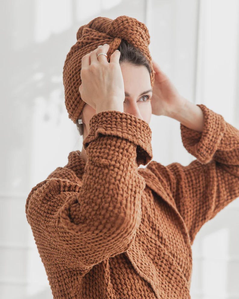Woodrose Leinen Baumwolle Haar Turban Handtuch - Waffelgewebe Kopftuch mit Knopf - Schnelltrocknendes Handtuch für Spa, Dusche, Maske oder Ölbehandlung Cinnamon
