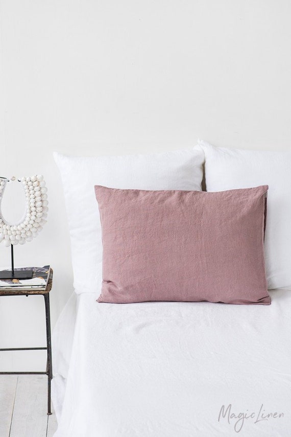 Linen pillow case in Woodrose Dusty Linen pillow case in Woodrose Dusty