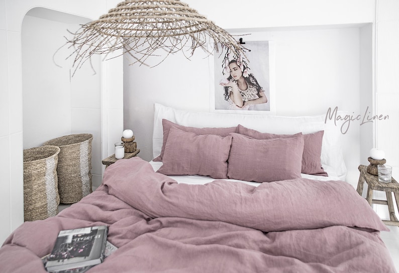 Linen bedding set in Woodrose Dusty Pink. King/ Queen washed linen duvet cover set with 2 pillowcases. image 8