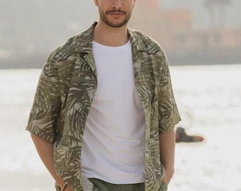 Mens Linen Camp Collar Shirt – Tropical Print Shirt – Short Sleeve Resort Shirt – Relaxed Fit Summer Shirt – Beach Vacation Outfit KEY WEST
