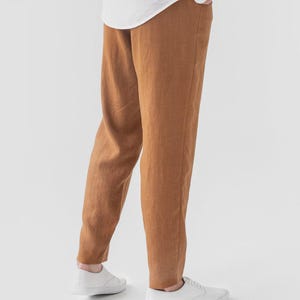 Mens Linen Pants – Cinnamon Trousers with Drawstring Waist and Cargo Pockets – Lightweight Wear - Breathable Outfit, Look TRUCKEE image 4