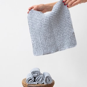 Light Gray Waffle Face Cloth Set of 5 – Soft Linen Cotton Towels – Reusable Washcloths for Face, Baby, Bathroom – Spa Skincare Gift Idea