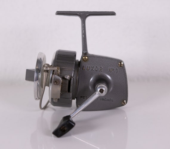 Old Fishing Spinning Reel Pezon & Michel Luxor No 1 