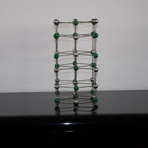 Vintage molecular atomic structure model of Calomel These models, used for chemistry education classroom purposes 50/60,