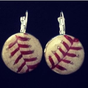 Earrings baseball mlb game used Chicago Cubs vs Philadelphia Phillies Wrigley Field image 1