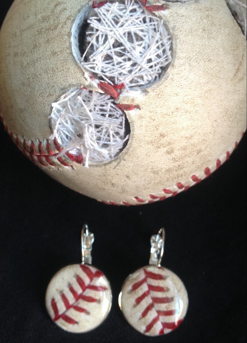 Earrings baseball mlb game used Chicago Cubs vs Philadelphia Phillies Wrigley Field image 4