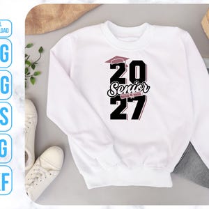 Koszulka SVG dla absolwentów, klasa 2027, szyld SVG dla absolwentów, projekt ukończenia szkoły zdjęcie 3