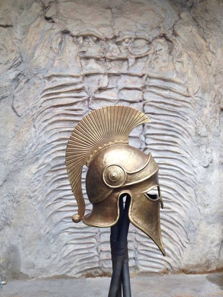 古代ギリシャのコリント式ヘルメット：ゴールドLARPアーマー、コスプレ