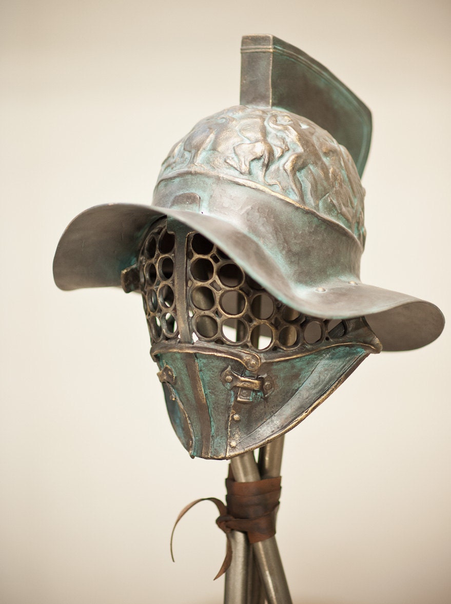 Ancient Pompey Gladiator Helmet, Roman Helmet, Ancient Bronze Sculpture, Ancient Military Armor Quality Replica Art Larp Helmet Armor Helmet