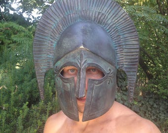 ローマ軍 コリント 兜 古代ギリシャ ancient Greece 青銅 コリント式の青銅製の古風な兜、紀元前600〜575年頃（青銅）