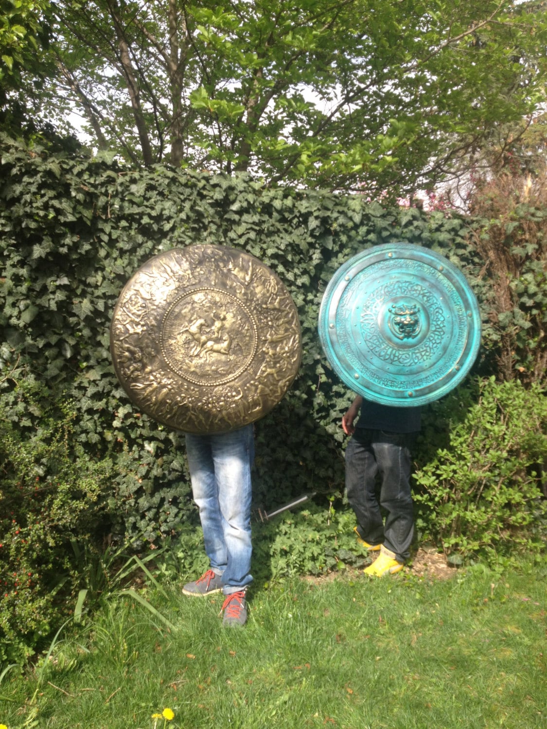 アキレスの盾のレプリカ：古代ギリシャのブロンズ彫刻、壁飾り - Etsy 日本