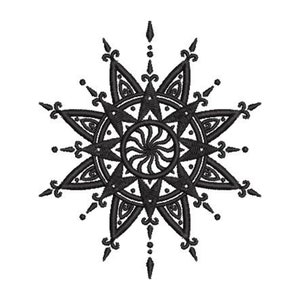 Peut inclure: Motif de mandala noir et blanc avec des détails complexes. Le mandala est symétrique et a une forme circulaire avec un motif en forme d'étoile au centre.