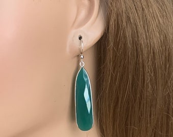 Green Onyx Pear Shaped Bar Dangle Earrings for Women, Long lightweight faceted green stone silver bezel set pierced earrings.