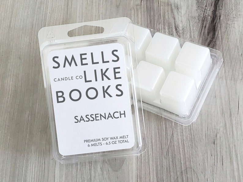 SASSENACH Soy Candle, Outlander Candle, Outlander Gift, Book Scented Candle, Literary Candle, Book Inspired Candle, Book Candle Scent image 2