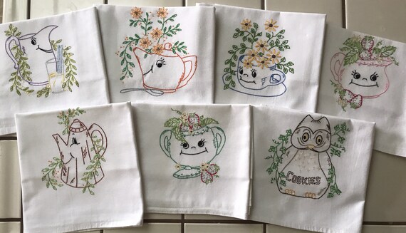 Set of 7 Hand Embroidered Kitchen Flour Sack Towels W/ Animated Pots and  Dishes Theme, Days of the Week Theme. Quality Vintage Tea Towels 