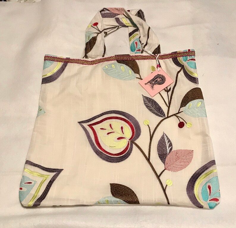 With An Inside Pocket A Ladies Mixed Fabric Shopping Bag