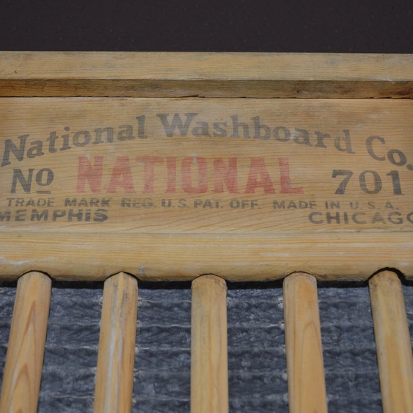 National Washboard Co. Number 701, Top Notch Zinc King, Trade Mark Memphis, Chicago. Antique Wood and Metal Washboard, #823