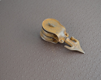 Vintage Double Pulley, Authentic Farm Hardware, Block and Tackle Parts, #875