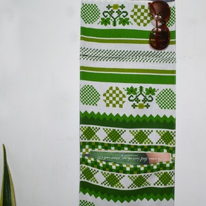 Großes Wandutensilo Pixel Frau Knallerbse Büroutensilo, Wandorganizer mit grafischem Muster in grün weiß Bild 5
