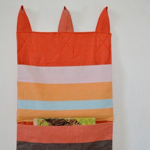 Wandutensilo Miezekatze Knallerbse Wandutensilio mit Katze in rosa, orange, blau, rot schafft platzsparend Ordnung afbeelding 4