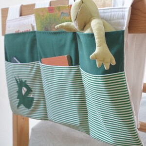 Bettutensilo 6 Taschen Drache Knallerbse Die Betttasche für kleine Drachenjäger schafft Ordnung im Kinderzimmer Bild 8